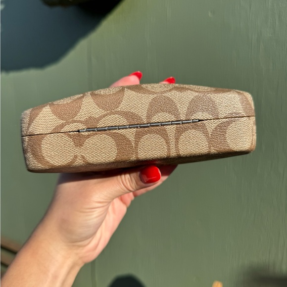 Coach sunglasses case - Picture 4 of 6